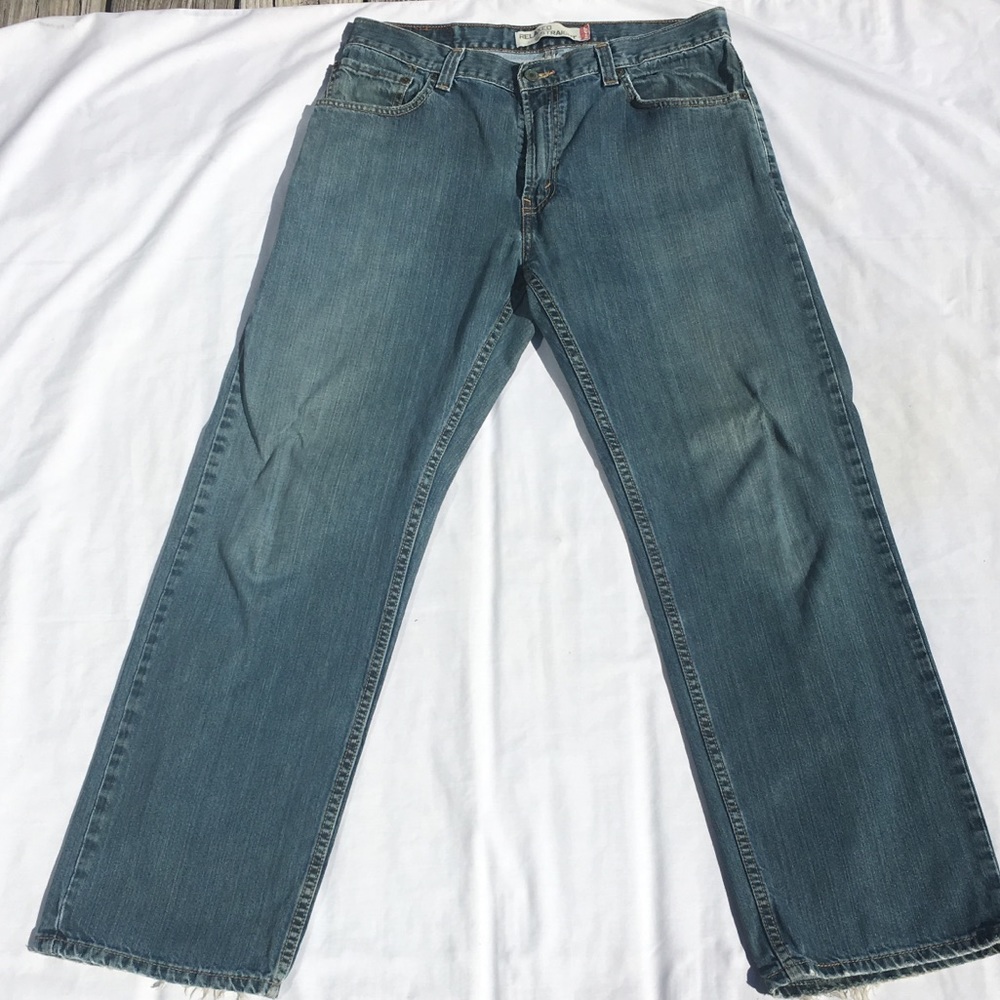 Levi’s Relaxed Straight 34x32 — Soft!!